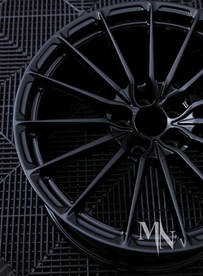 S63 AMG मर्सिडीज बेंज फोल्डेड व्हील्स